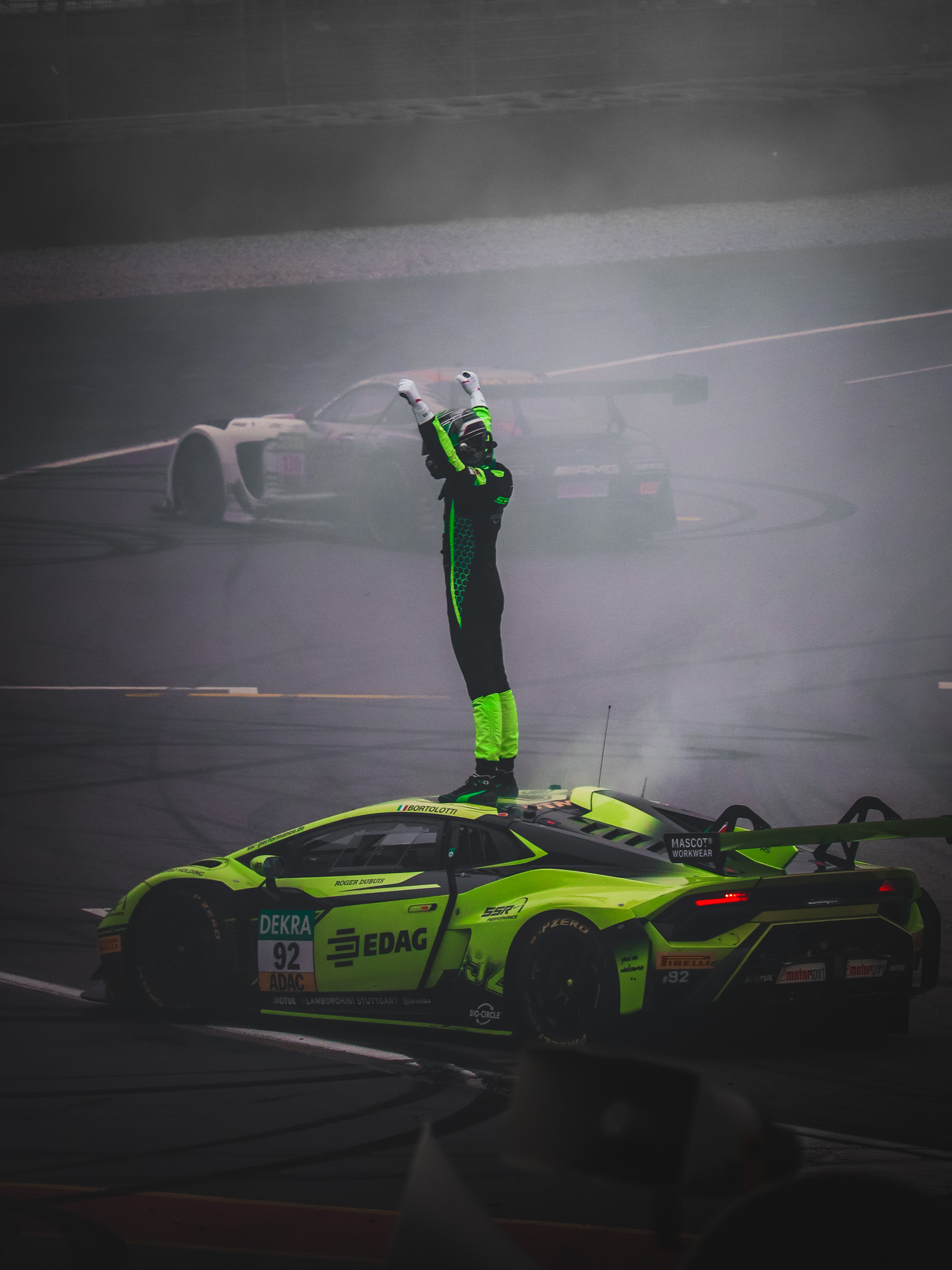 DTM-Finale, Fahrer auf dem Autodach